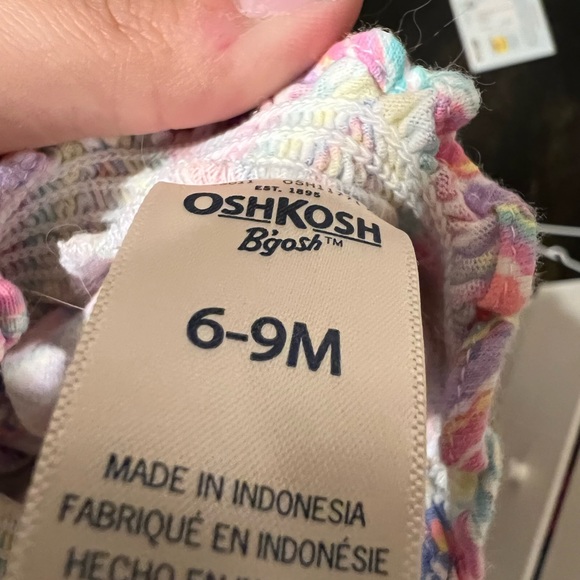 Cute multi color romper - Picture 3 of 3